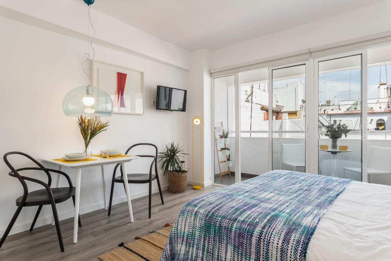 Pop Art, Apartamento De Diseno En Arenal 303 Con Terraza Sevilla Bagian luar foto